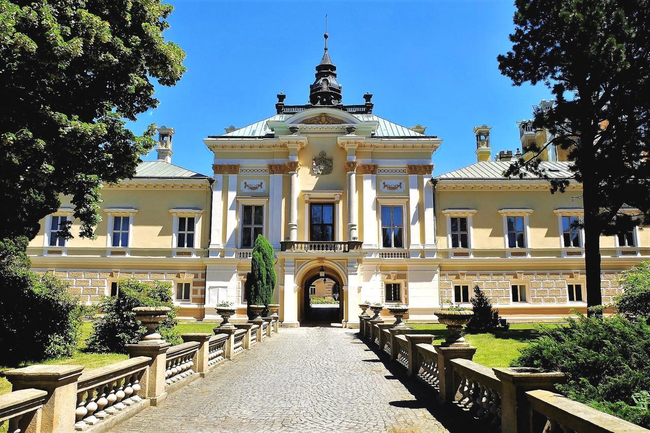 Hotel Zamek Světlá nad Sázavou Exterior foto